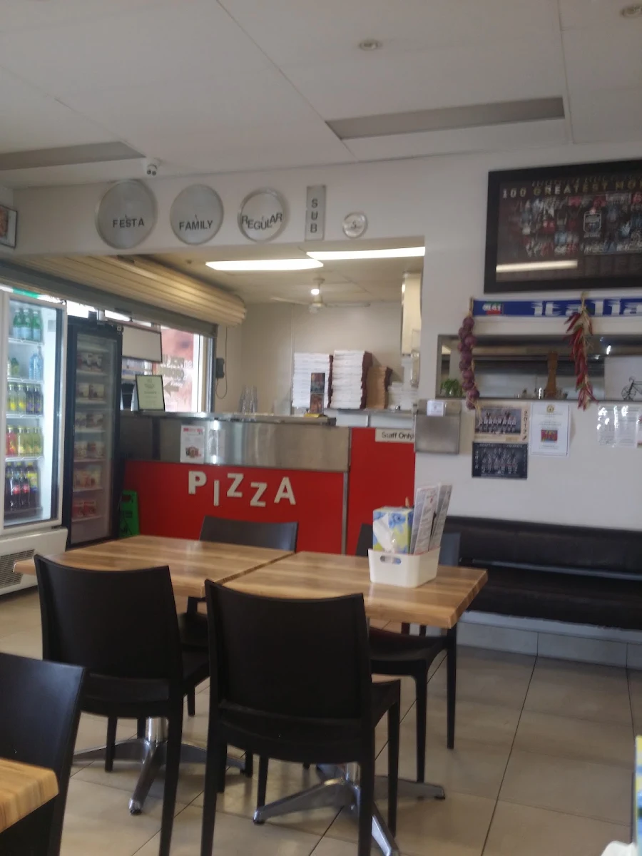 Vibe, Castello Pizza & Gelato
