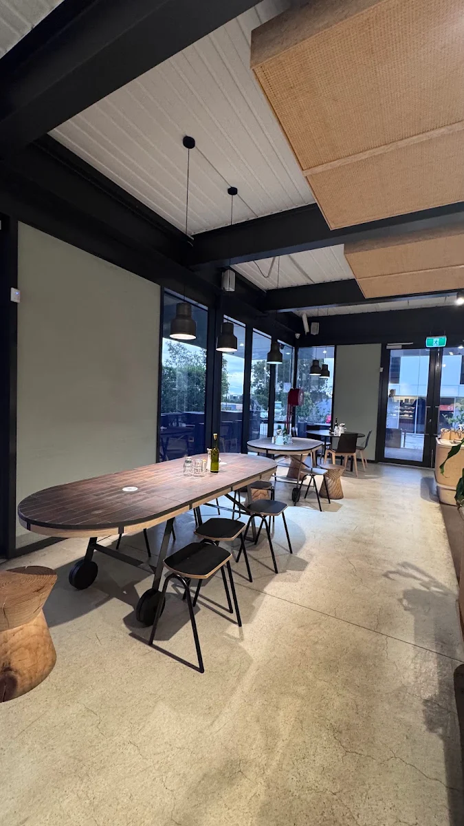 Vibe, Poacher & Hound Cafe & Catering