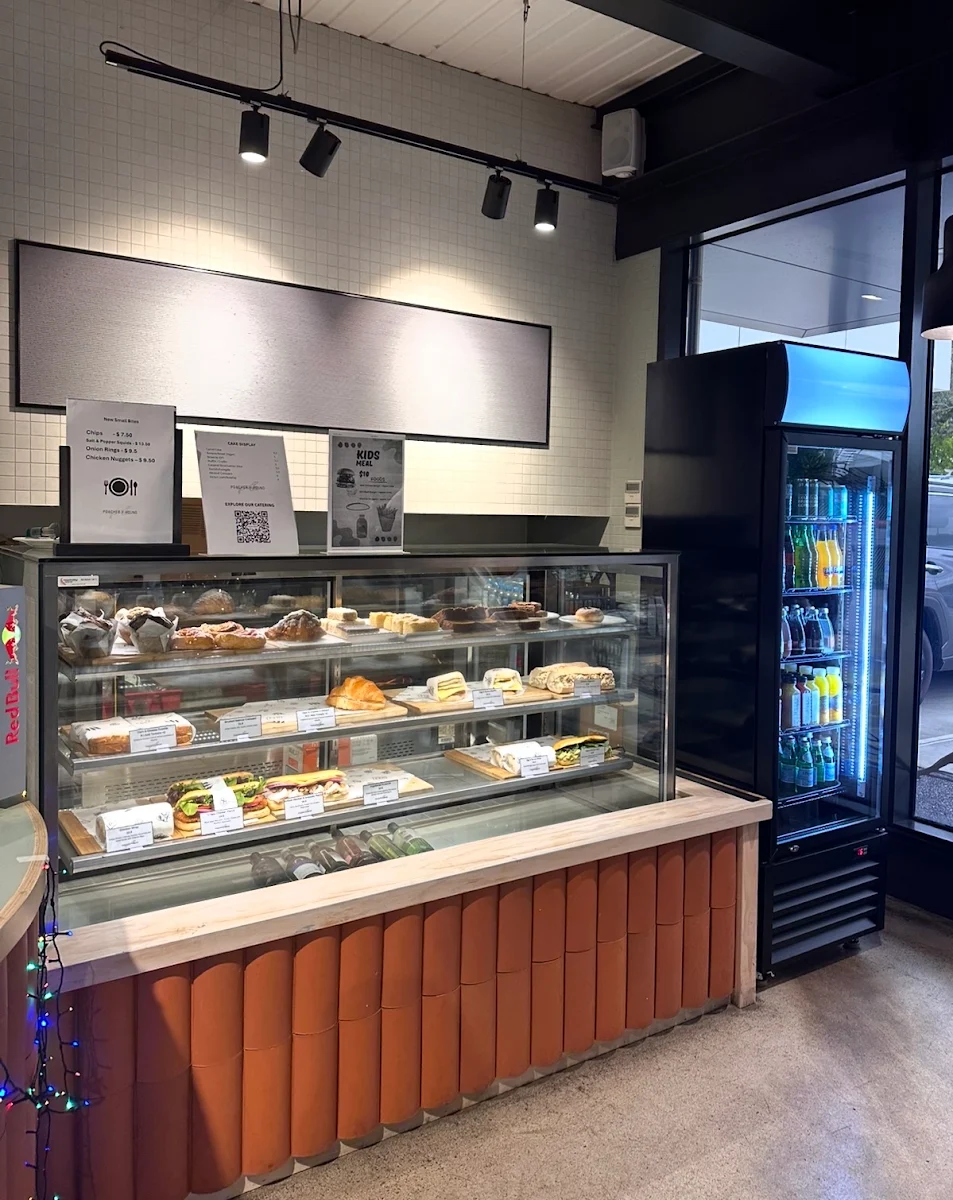 Vibe, Poacher & Hound Cafe & Catering