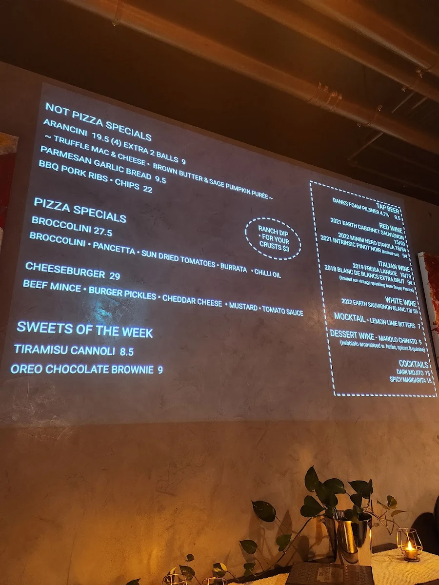 Menu, Little g Pizzeria