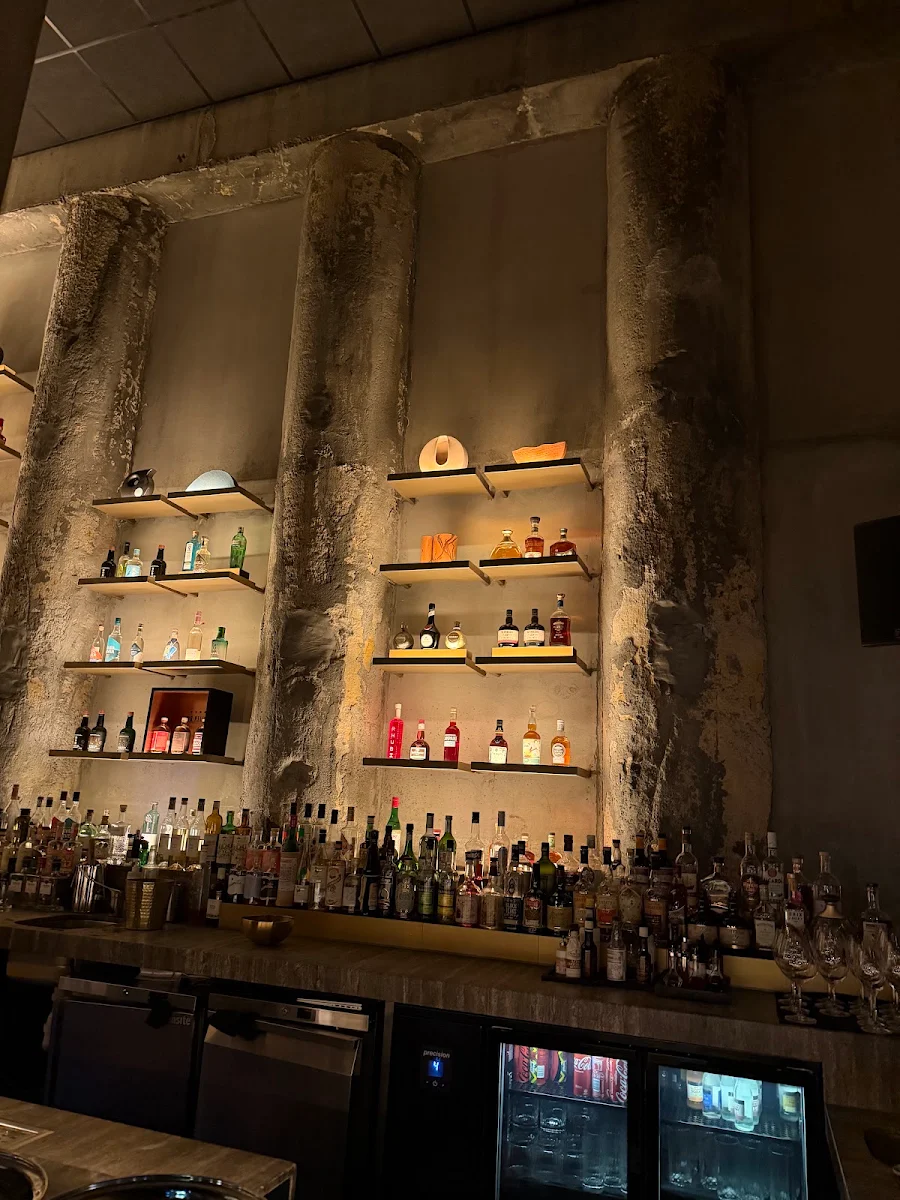 Vibe, Yugen Dining
