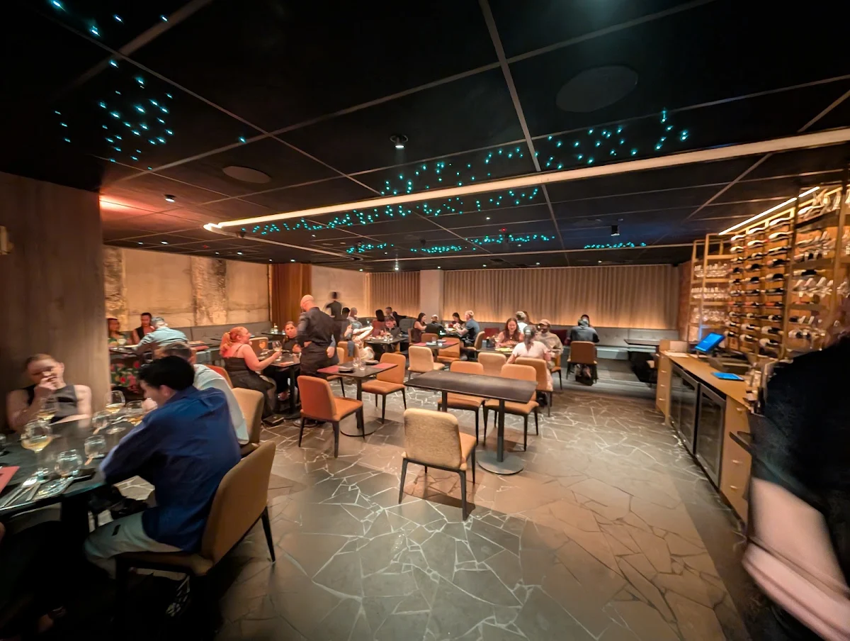 Vibe, Yugen Dining