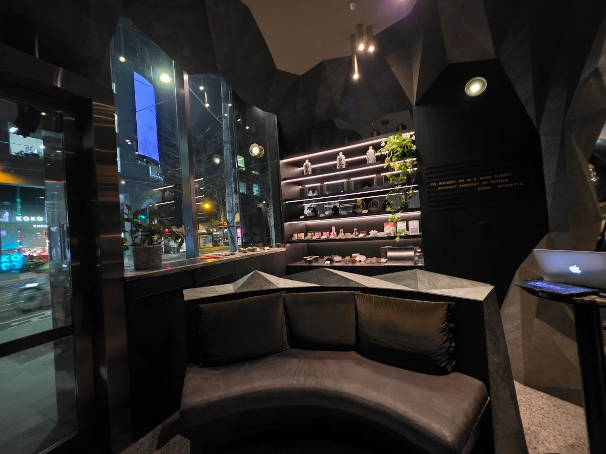 Vibe, Yugen Dining