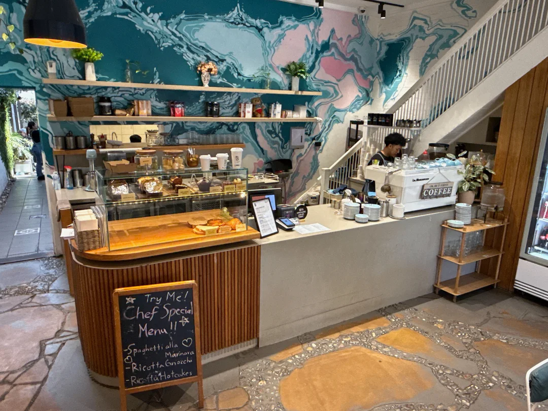 Vibe, Brothers Keeper Cafe