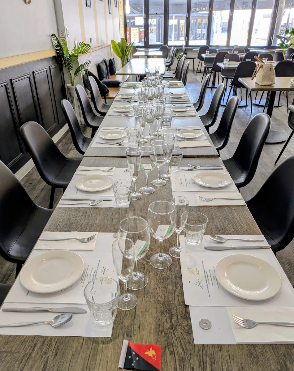 Vibe, La Gusto Ristorante