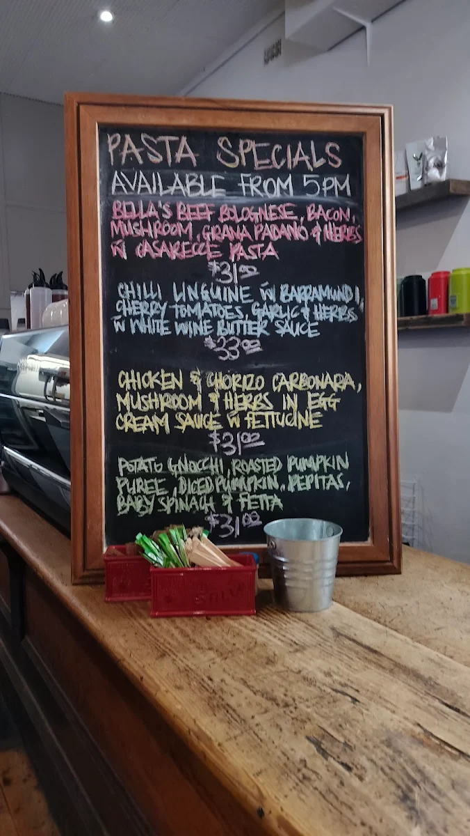 Menu, Bella Cafe & Pizza Bar