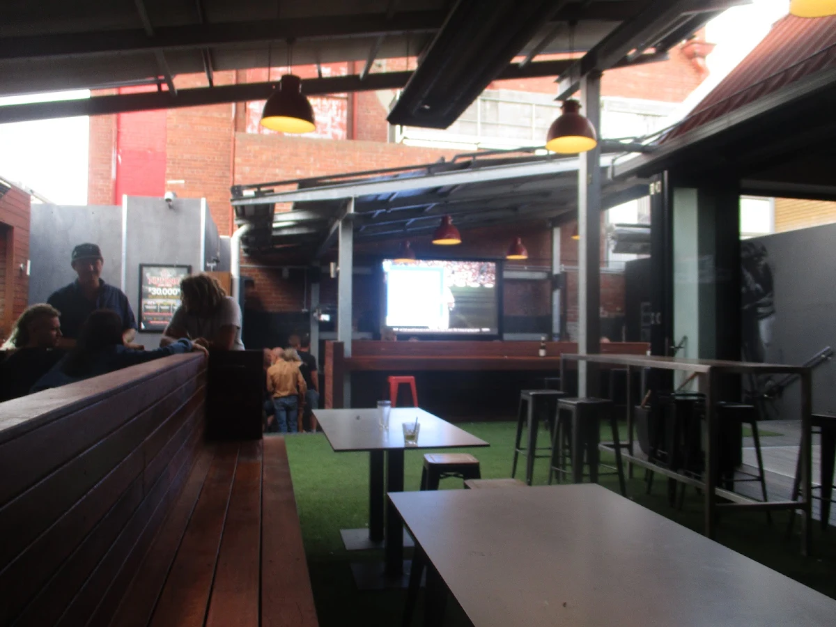 Vibe, The Sporting Globe Bar & Grill Geelong