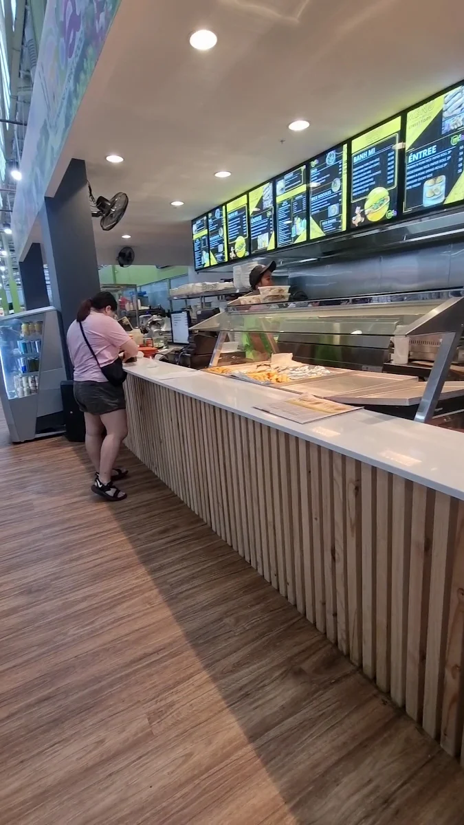 Vibe, MCQ Vietnamese Street Food