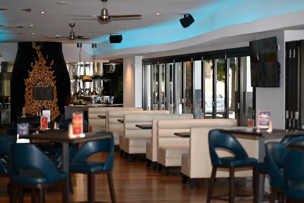 Vibe, CBD | Cafe Bar Dining