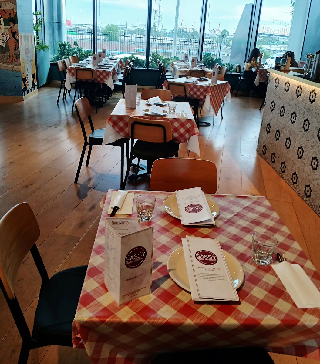Vibe, Sassy Italian Restaurant