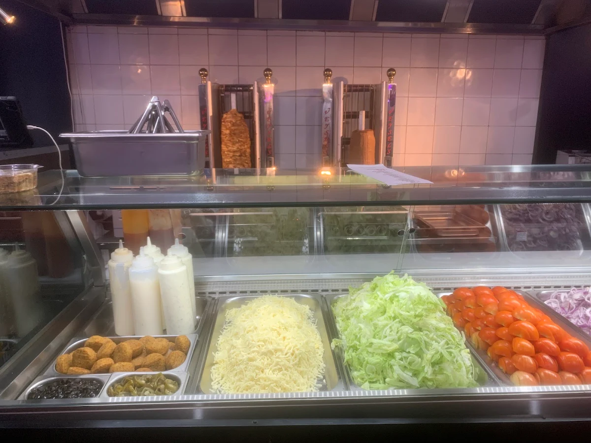 Vibe, UFC Kebab