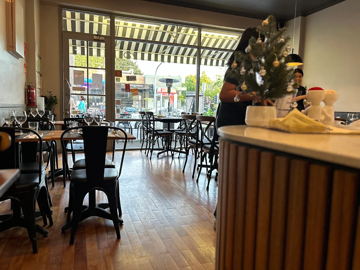 Vibe, Niyom Thai Restaurant - Creative Thai Cuisine in Brighton East