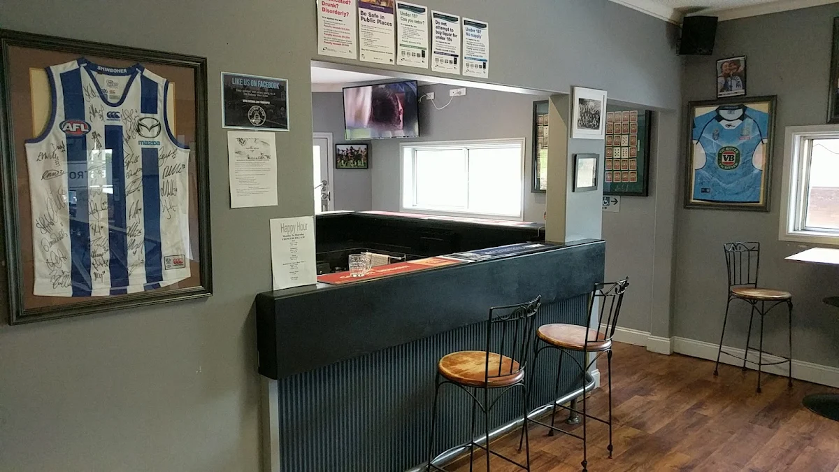 Vibe, The Timboon Pub And Hotel