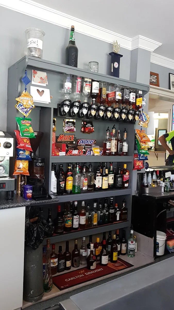 Vibe, The Timboon Pub And Hotel