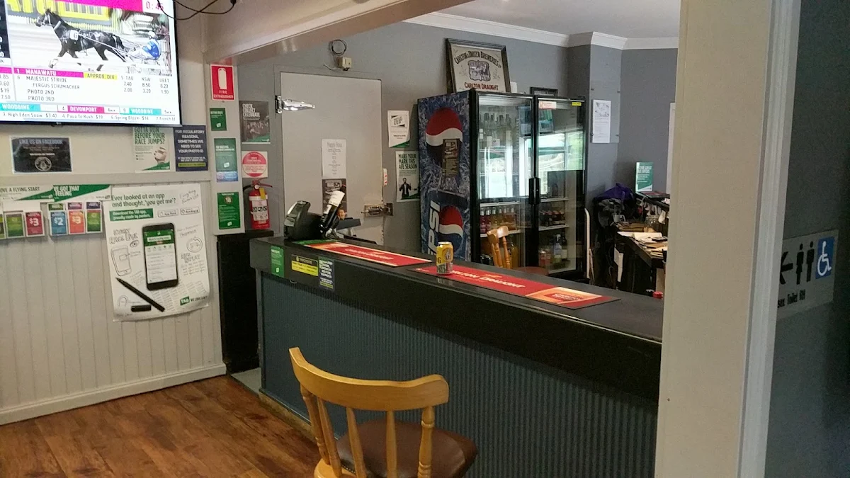 Vibe, The Timboon Pub And Hotel