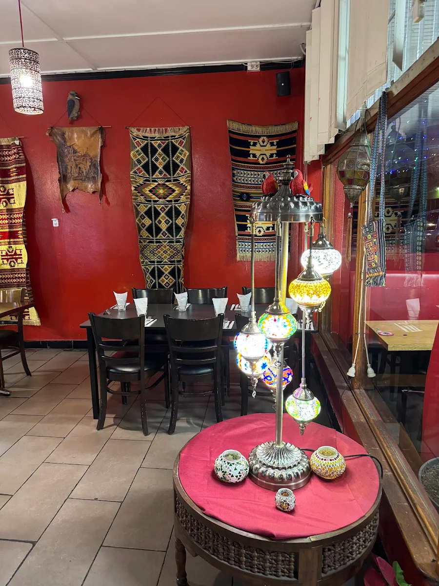 Vibe, El Attar Middle Eastern Grill