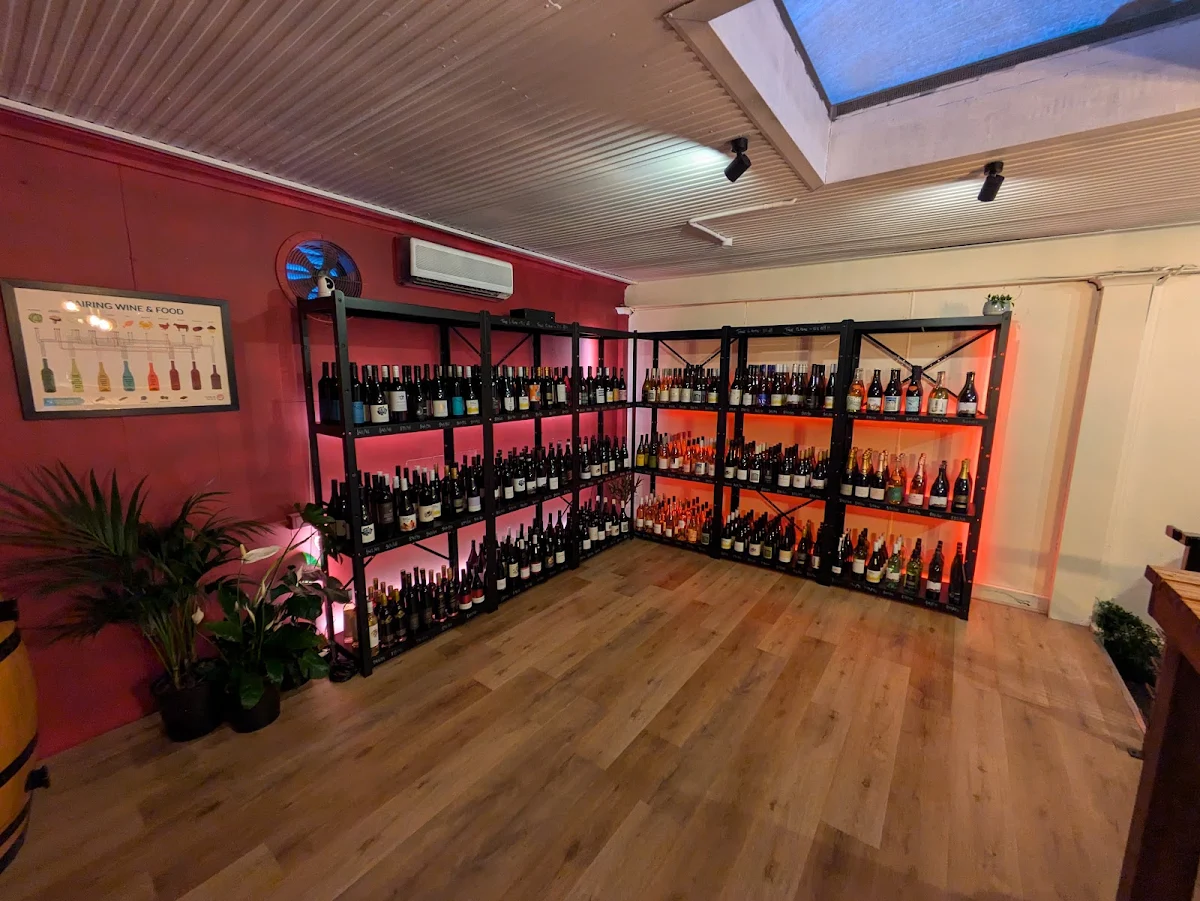 Vibe, Quaff Wine Bar