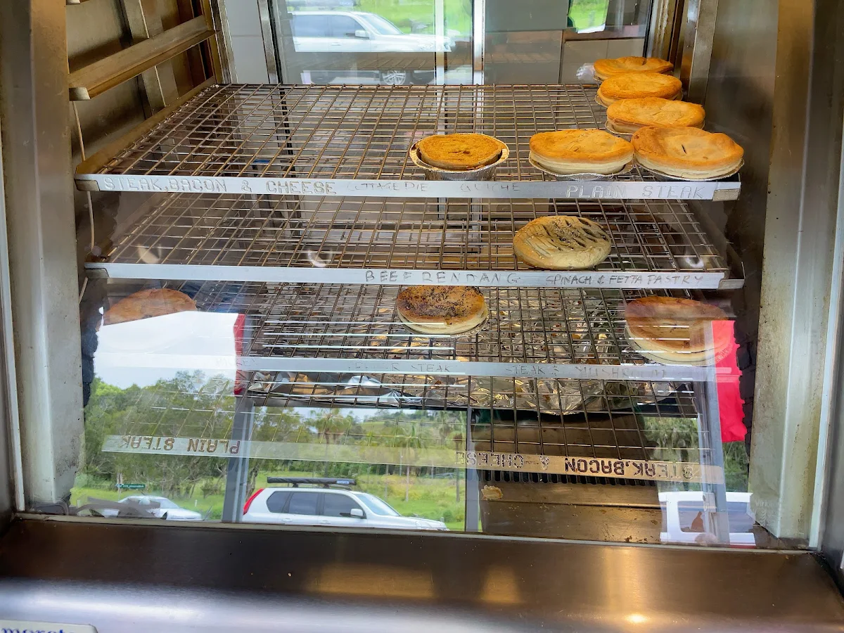 Vibe, Uncle Tom's Pies