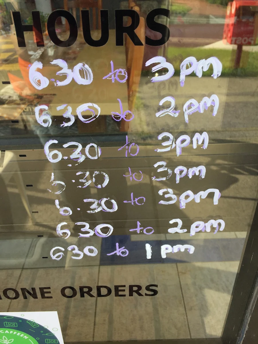 Menu, Amrak Cafe