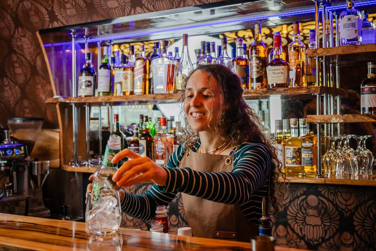 Vibe, Wooden Horse Bar and Pizza Hobart