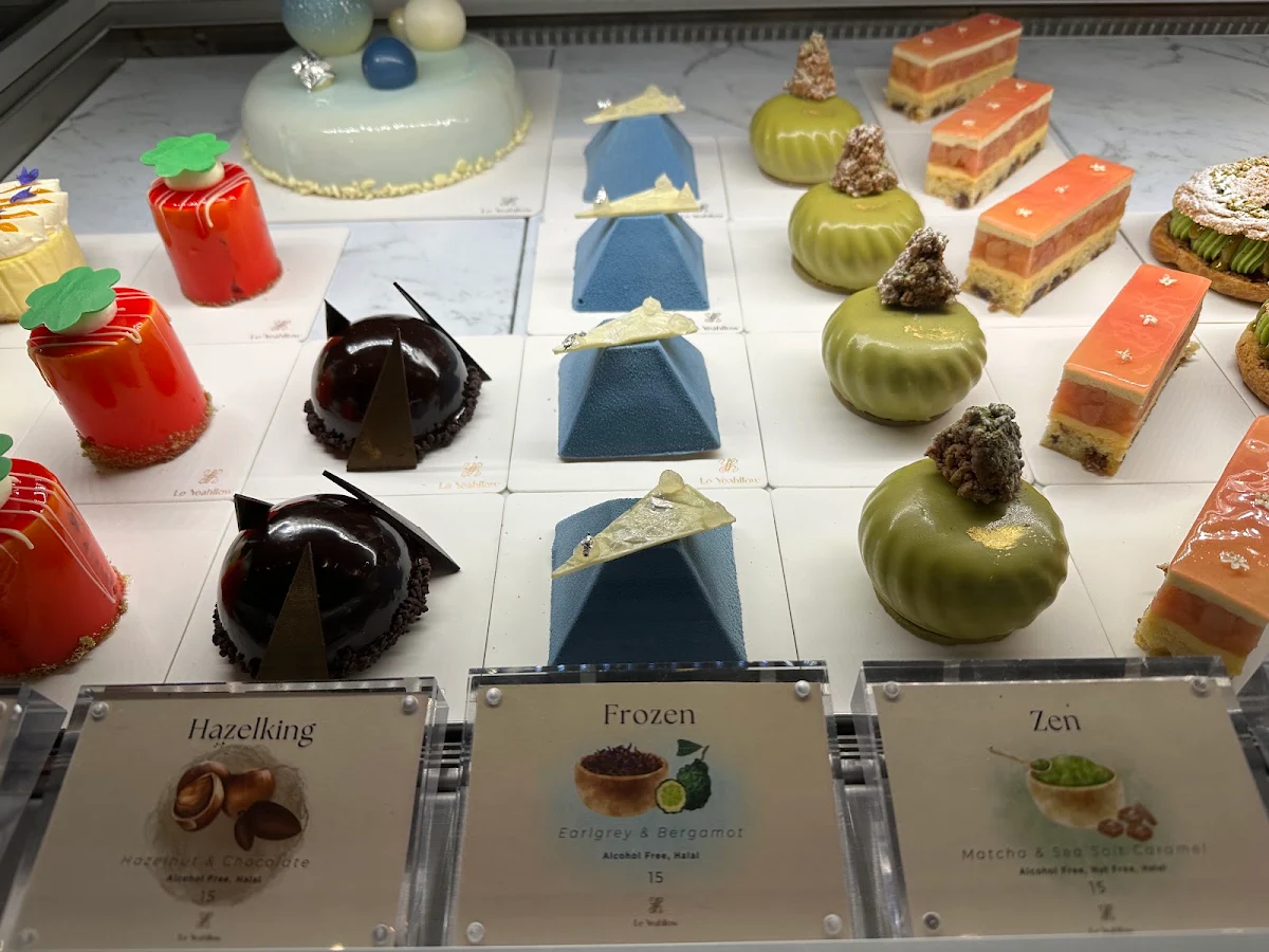 Menu, Le Yeahllow - Cake Shop South Yarra