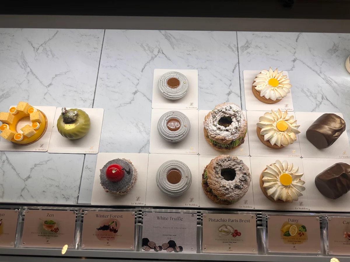 Menu, Le Yeahllow - Cake Shop South Yarra