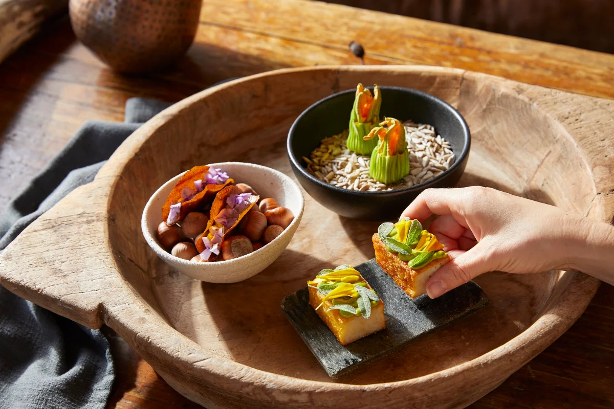 Food & drink, Amara