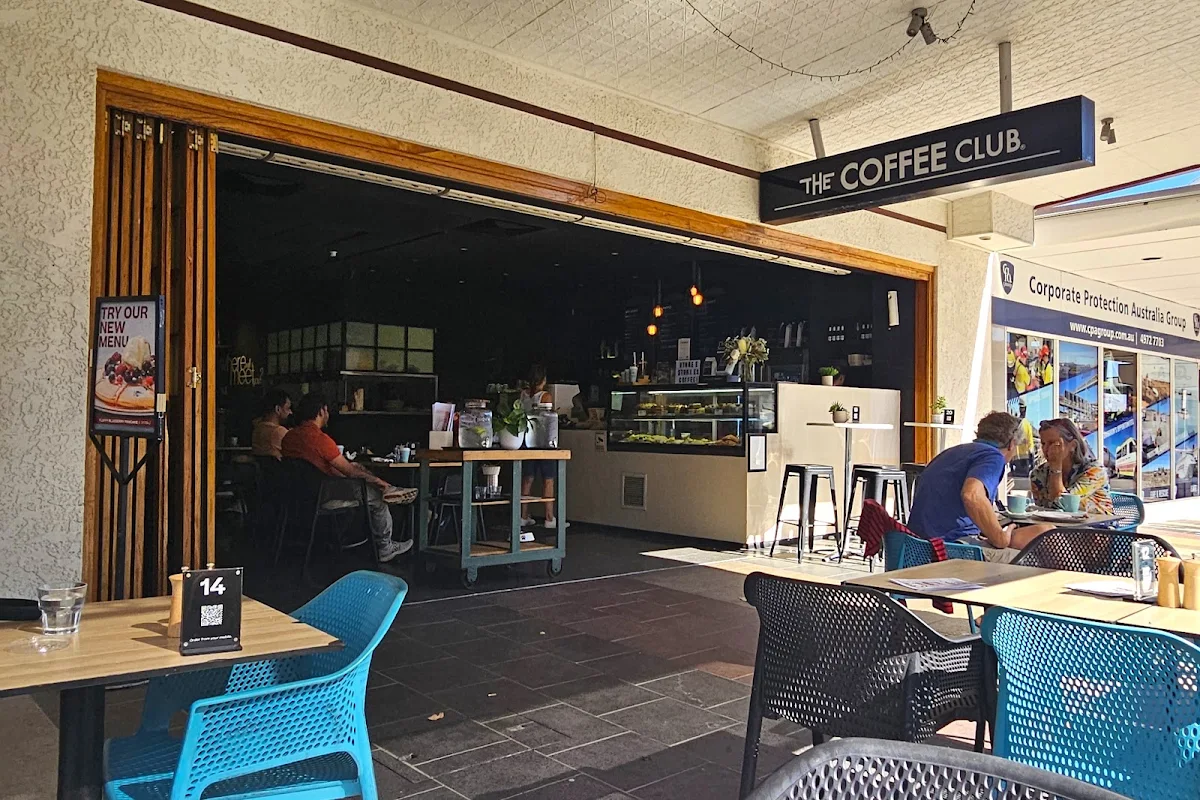 Vibe, The Coffee Club Café - Gladstone Grand Hotel