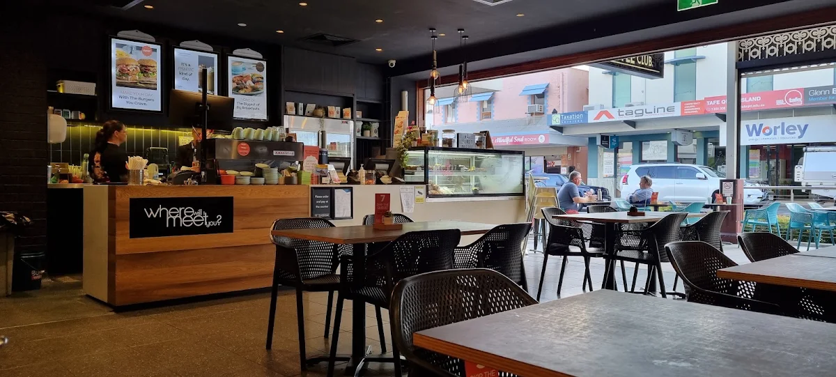 Vibe, The Coffee Club Café - Gladstone Grand Hotel