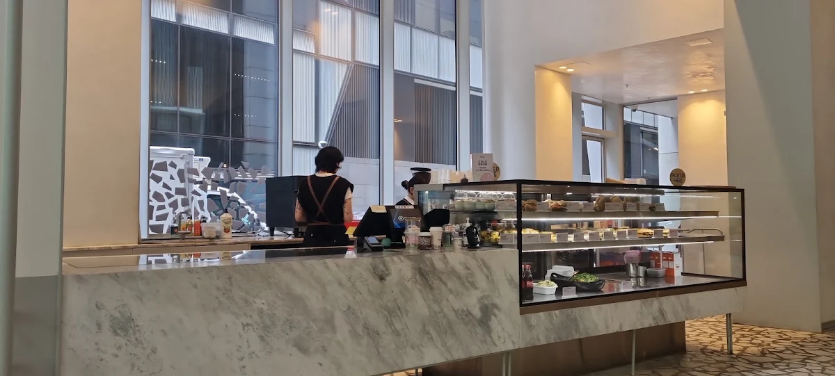 Vibe, Finch Cafe