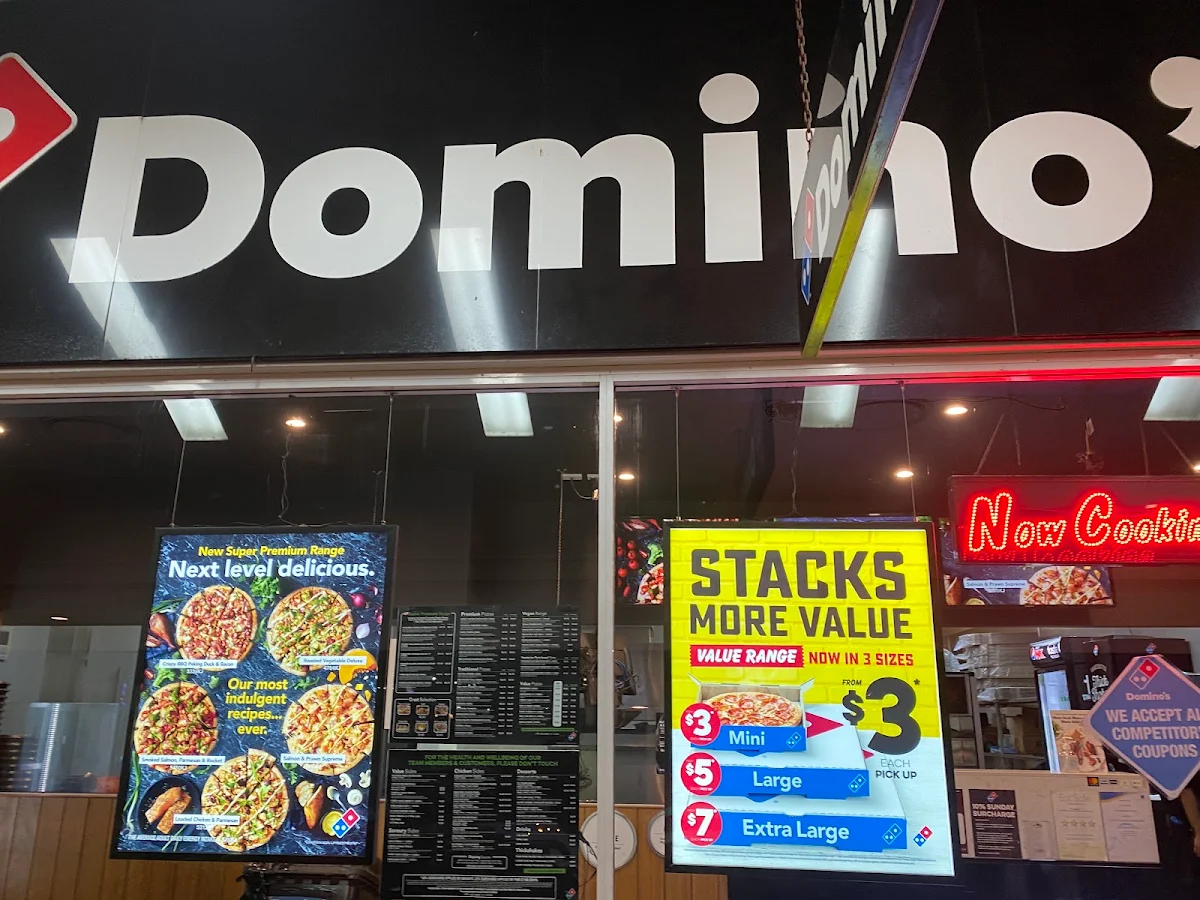 Menu, Domino's Pizza Upper Mount Gravatt