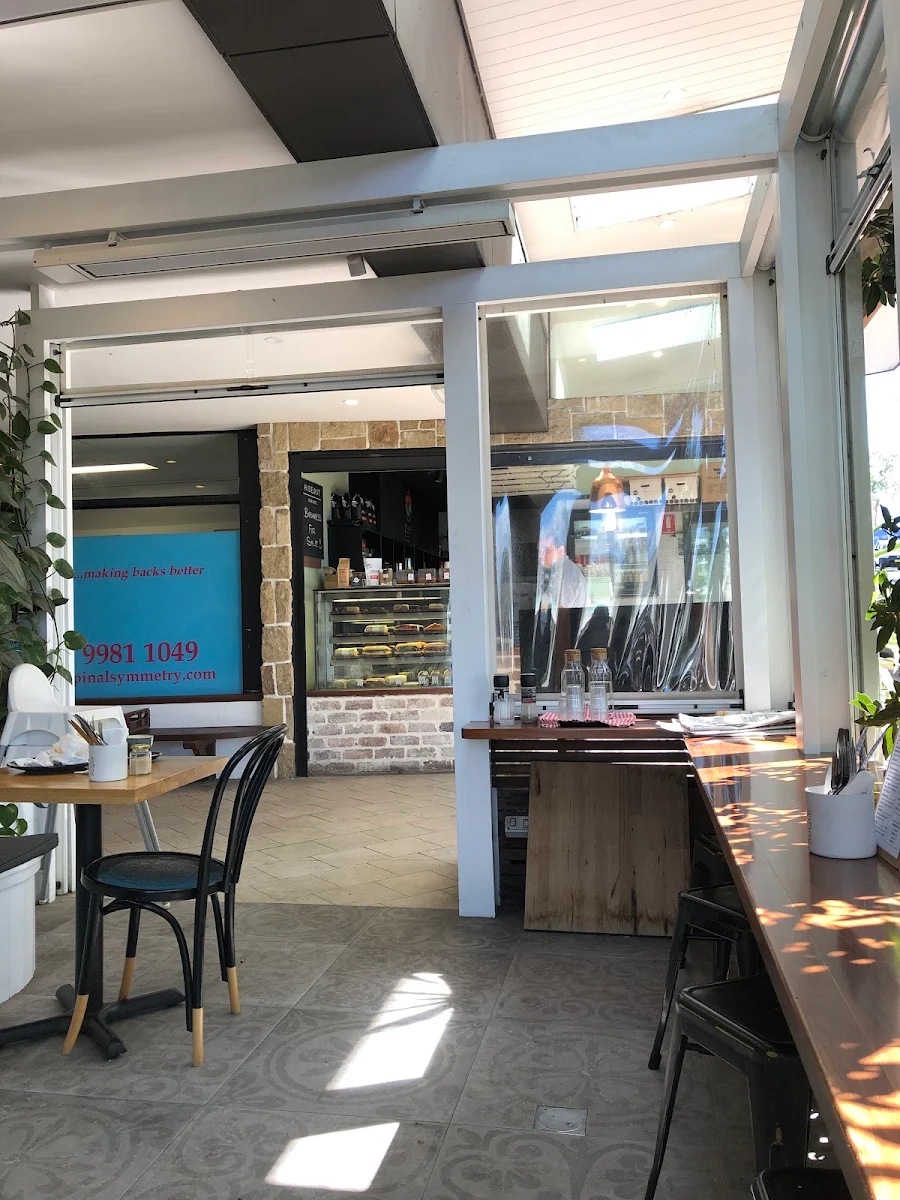 Vibe, Hideout Dee Why Cafe