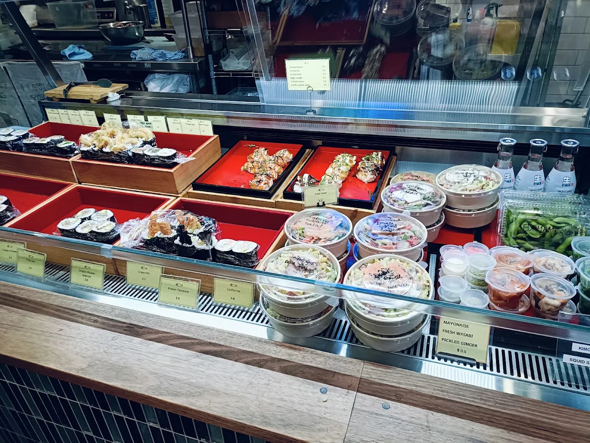 Vibe, Rolling Nori Japanese Cafe