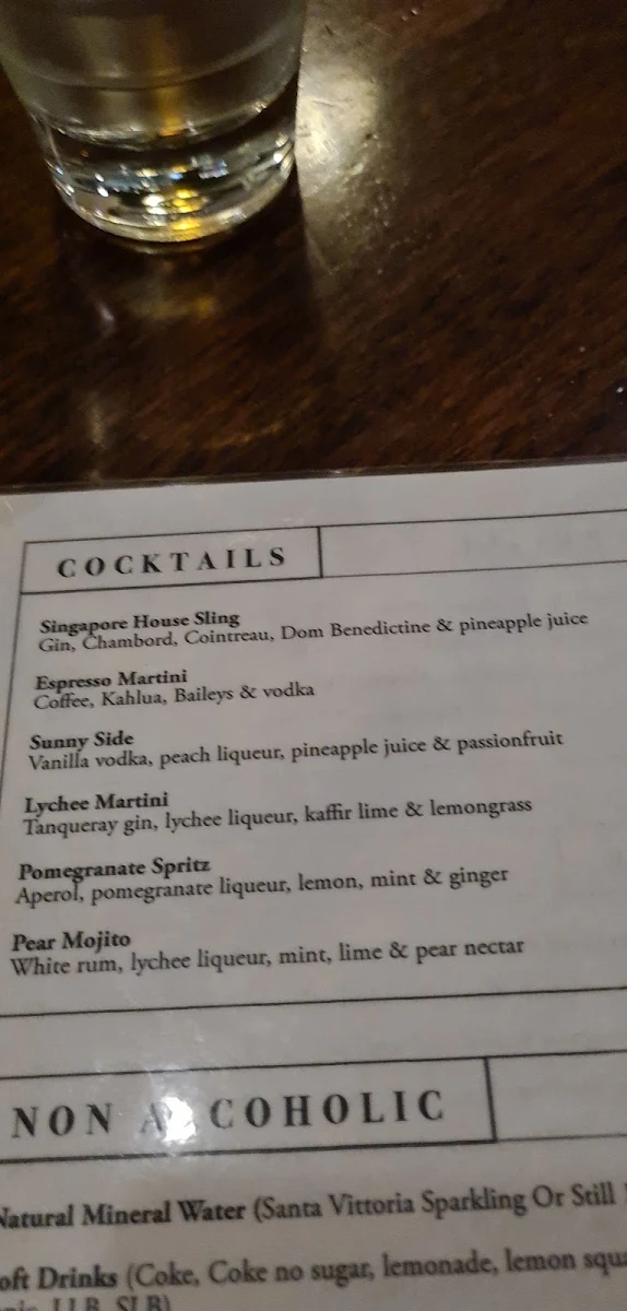 Menu, Singapore House