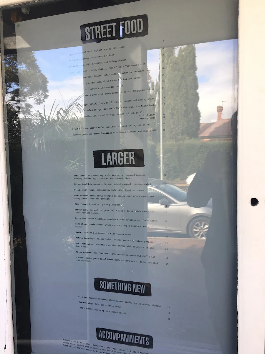 Menu, Singapore House