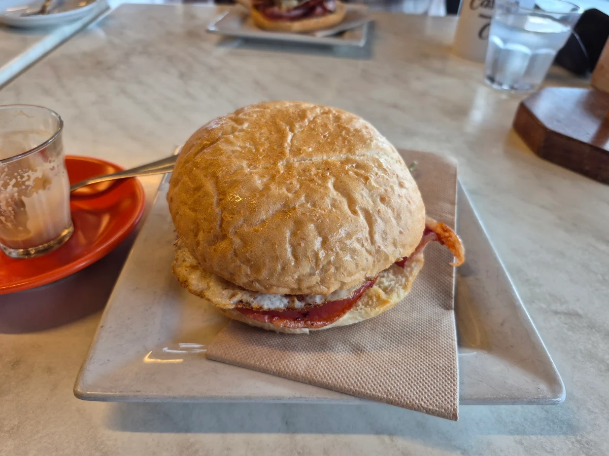 Food & drink, Casey's Cafe