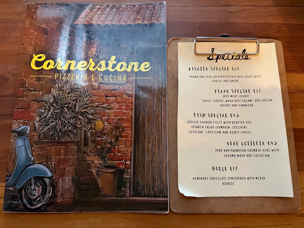 Menu, Cornerstone Pizzeria e Cucina