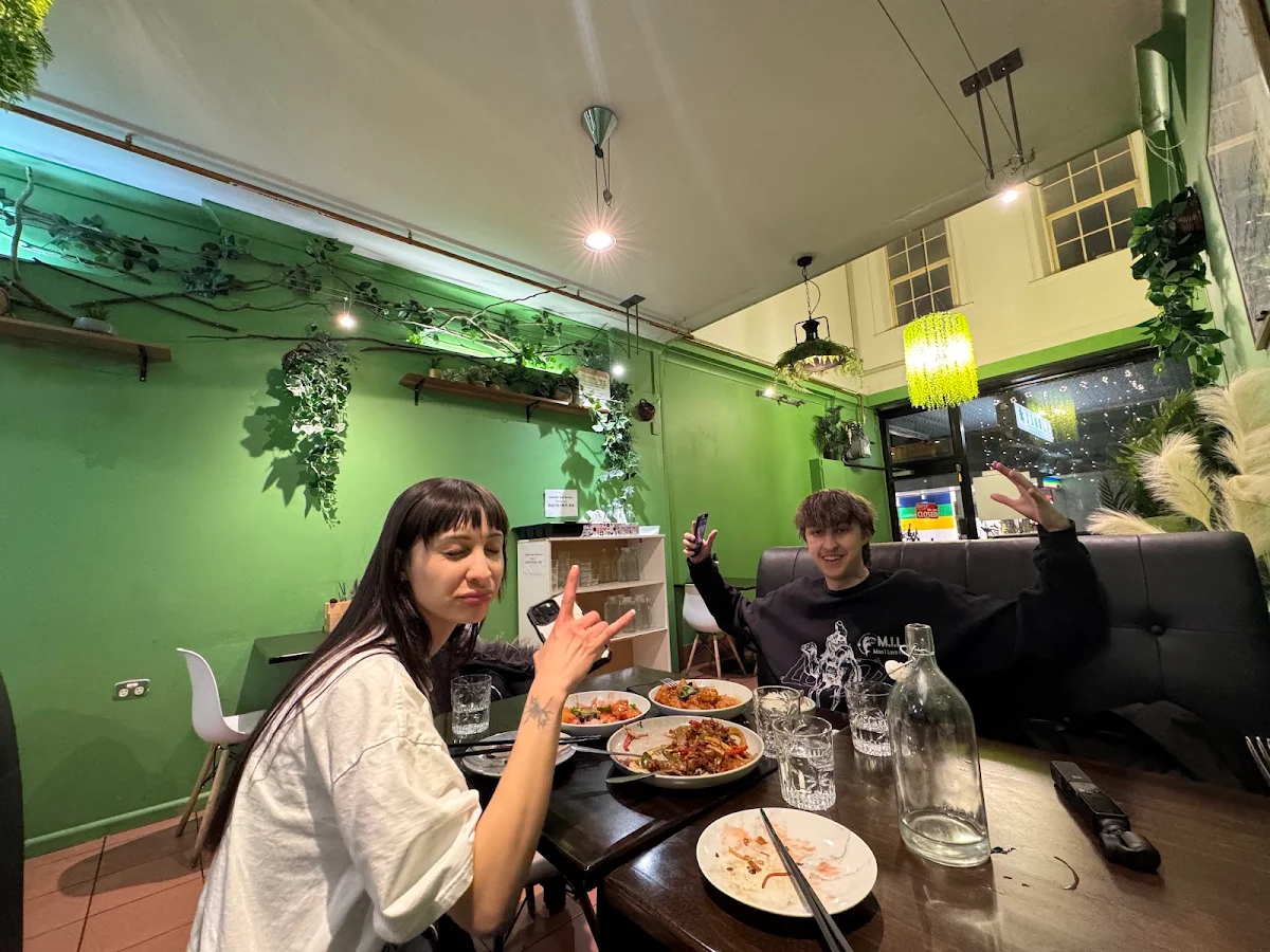 Vibe, Jungle Restaurant