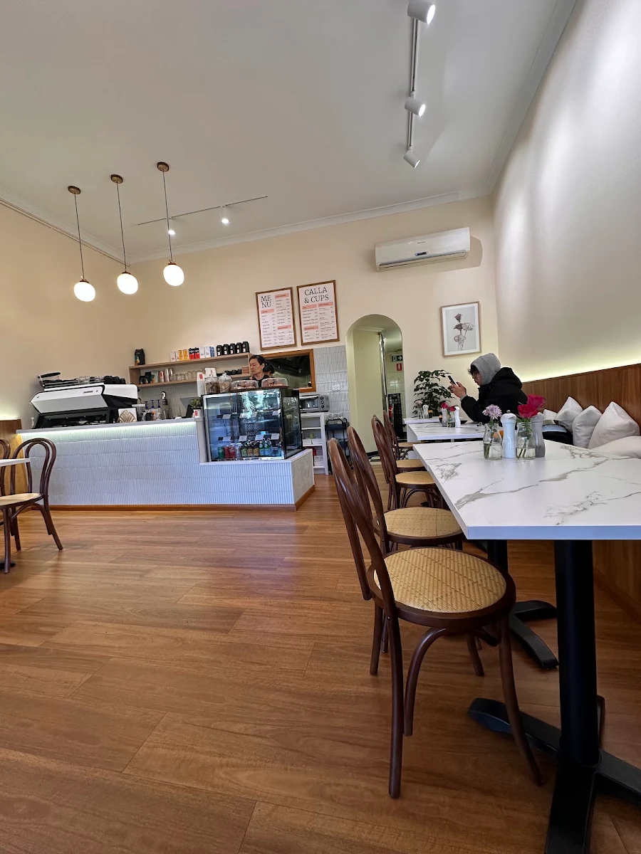 Vibe, Calla and Cups Cafe