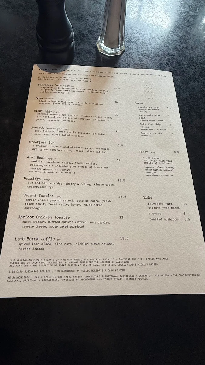 Menu, Kin