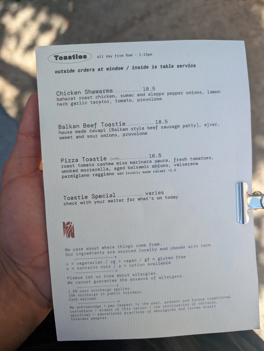 Menu, Kin