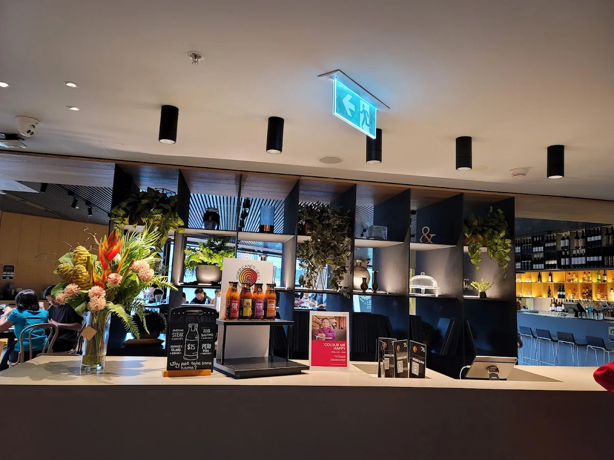 Vibe, Hurricane's Grill Circular Quay