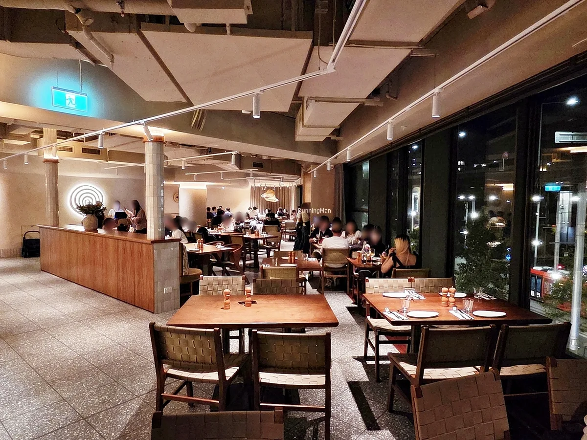 Vibe, Hurricane's Grill Circular Quay