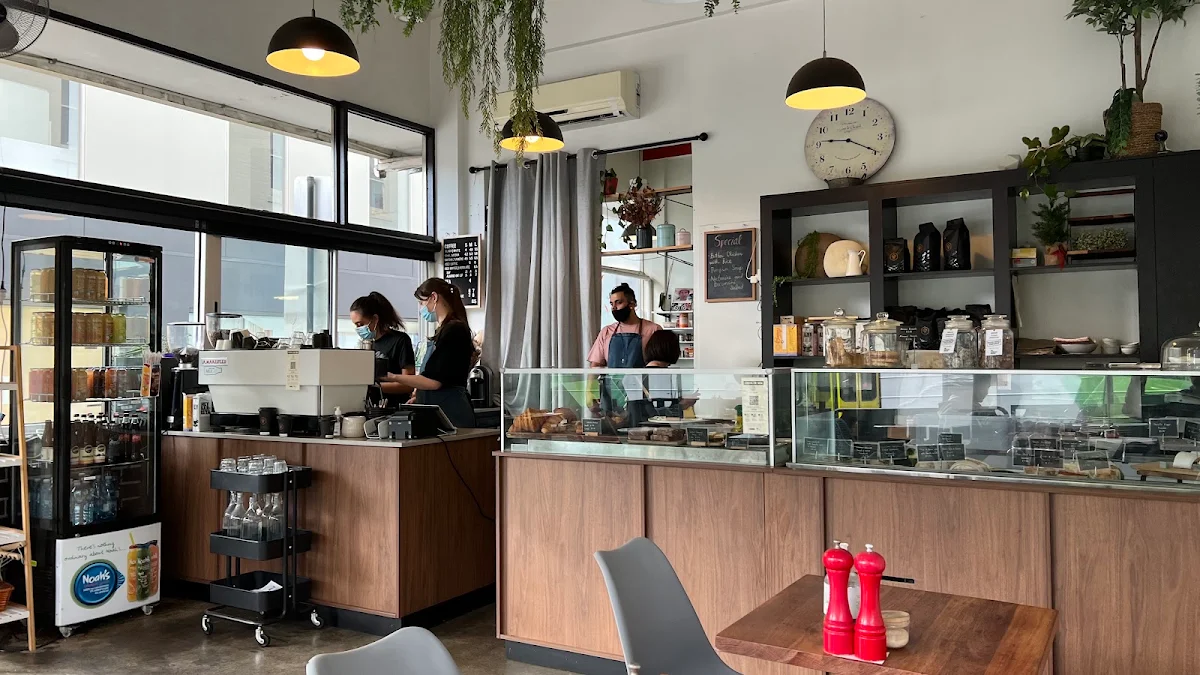 Vibe, San Luca Cafe