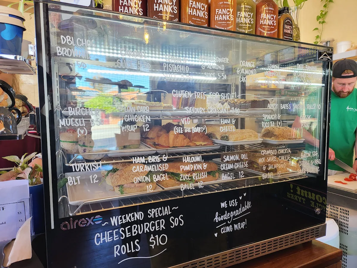 Menu, Hank's Corner