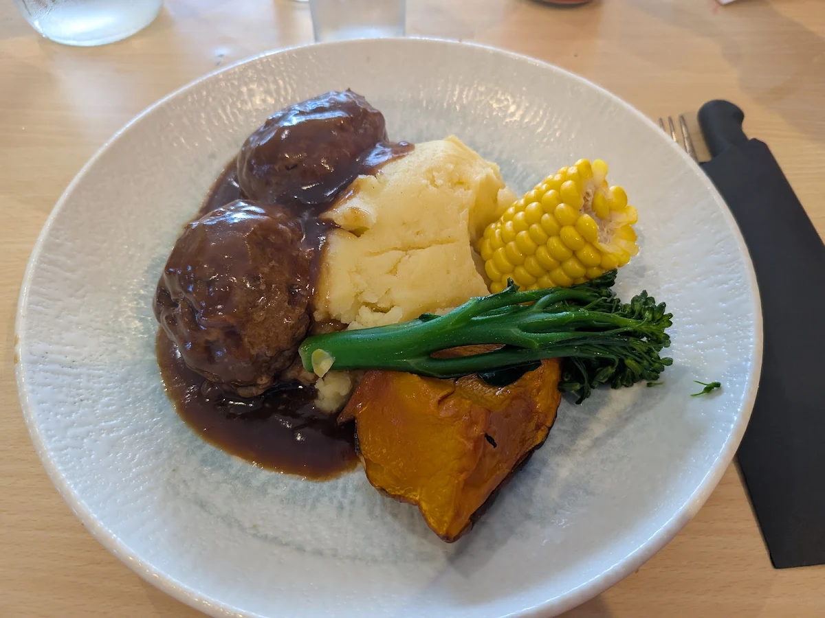 Food & drink, Parkhurst Tavern