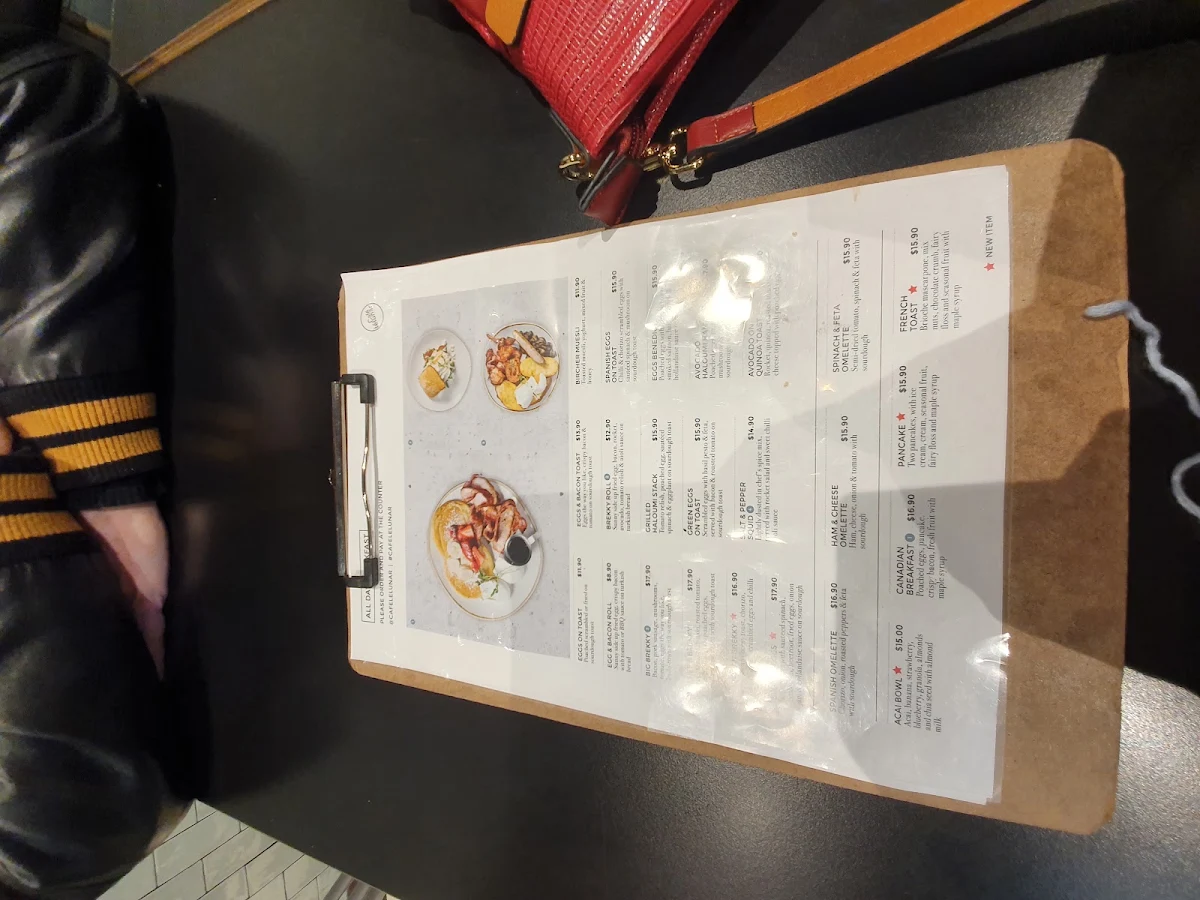 Menu, Café LeLunar