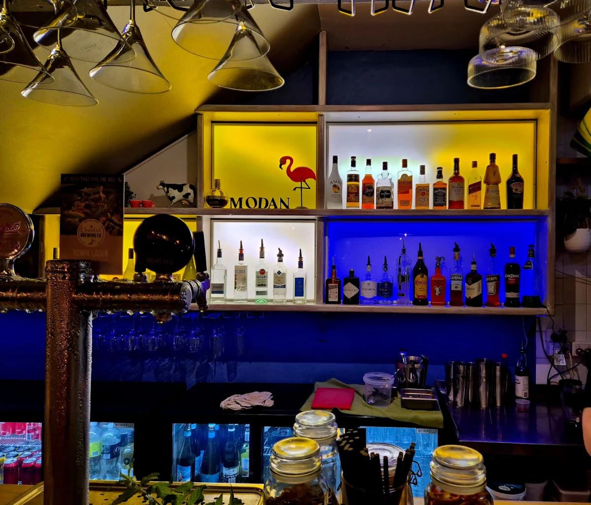 Vibe, Modan Kitchen