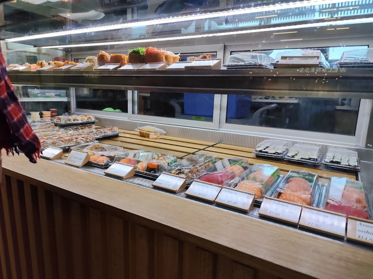 Vibe, wala wala Sushi