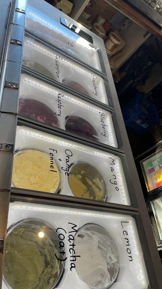 Menu, 1565 Gelateria & Cafe